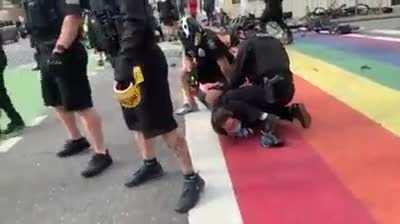 Wdym it's peaceful protest it's violence