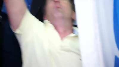 Cringe da nemože bit veći