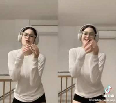 Criselda Alvarez x2😬🔥