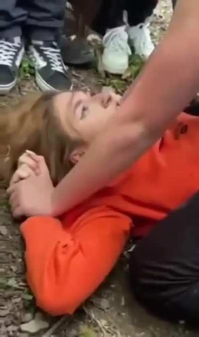 Polish girls fight after the school - more than 5 mins