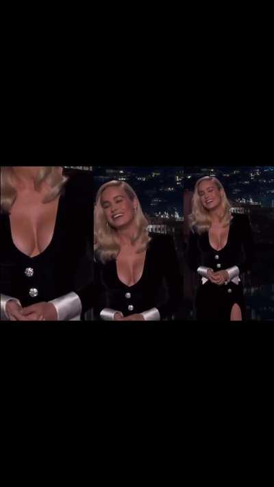 If Brie ever joins OnlyFans, I hope she wears her iconically sexy black dress! 🖤