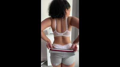 I wanna let one lucky older guy cum on my ass multiple times