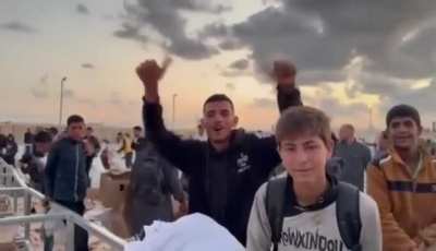 Gazan man thanking Trump 🥴