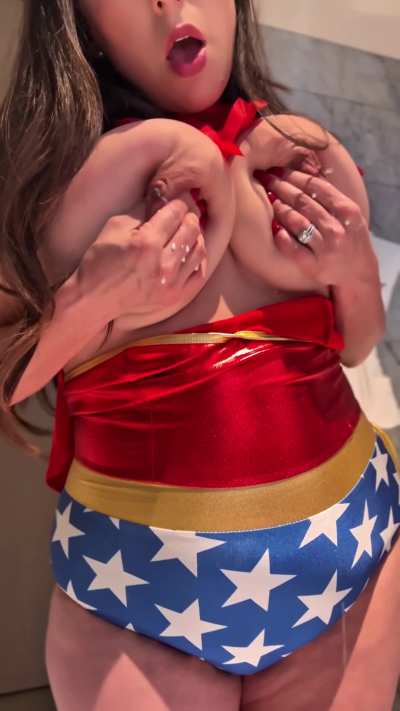 Mommy needs a hand or mouth