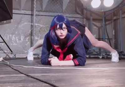 Anyone know which cosplayer this?