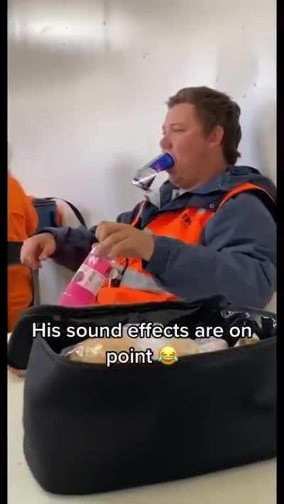 Bro killing his roomates boredom with F1 sound.