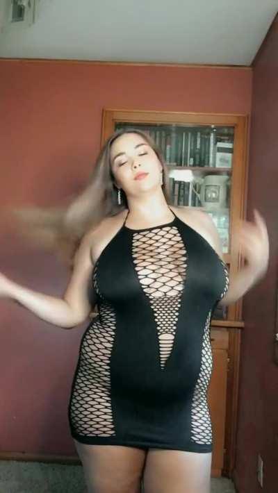 If you saw me in a club like this, would you take me home? 😏