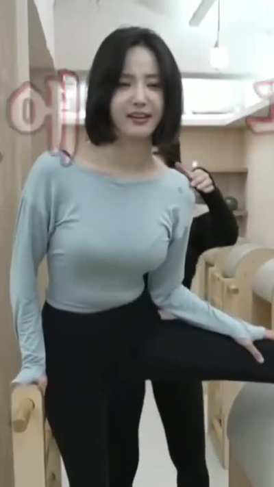 Ex-Momoland - Yeonwoo