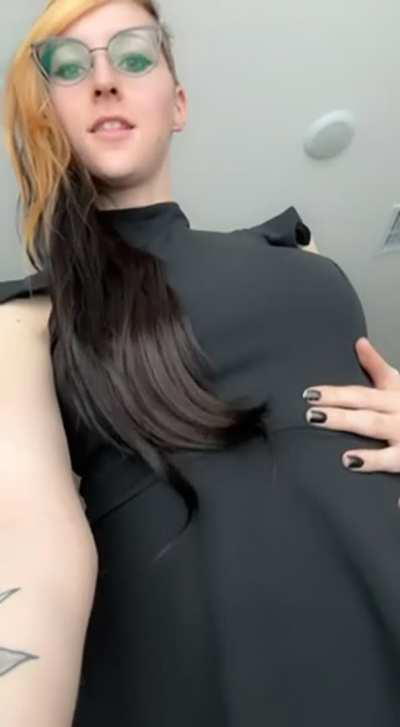 Your step sis sends you this snap, would you send one like it or ignore it?