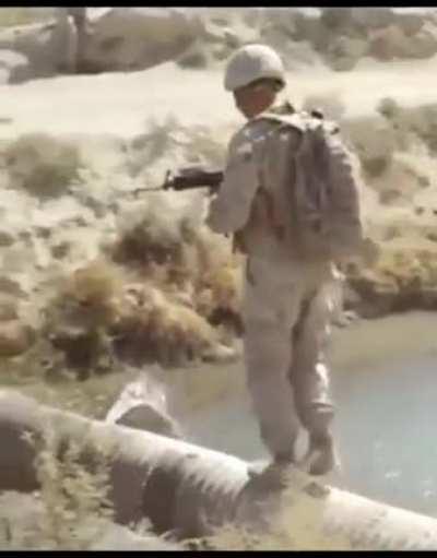 bota o fuzil pra cantar