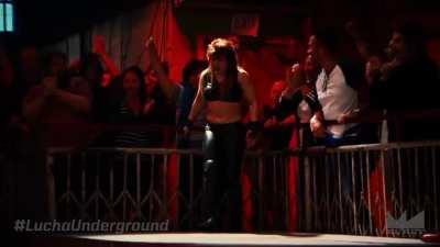 Io throwback to an insane dive onto Pentagon Dark.