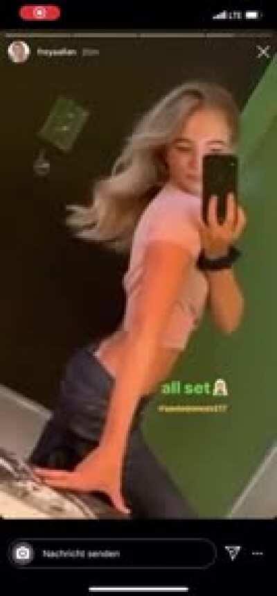 Such a tight body. Damn😍