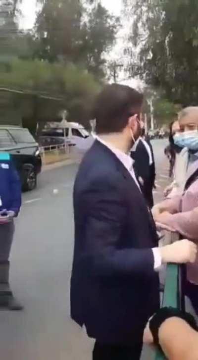 El amado lider y su pueblo.