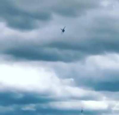 Ridiculous business jet takeoff