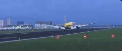 Manila 🇵🇭 777-F Arrival