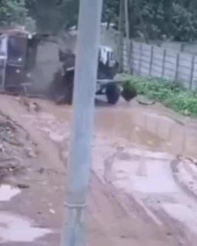 Driving in BeamNG be like