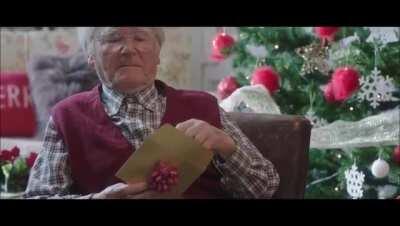 Esta navidad no regales chingaderas, mejor sigue este ejemplo: