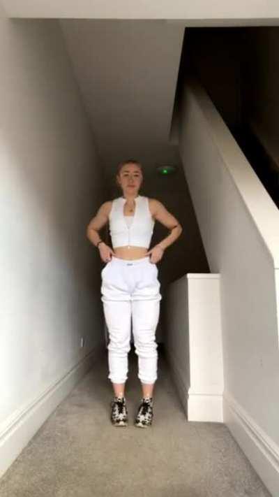 Charlotte J Connell is thiccc as hell