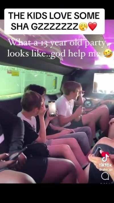 Last night was a party😝