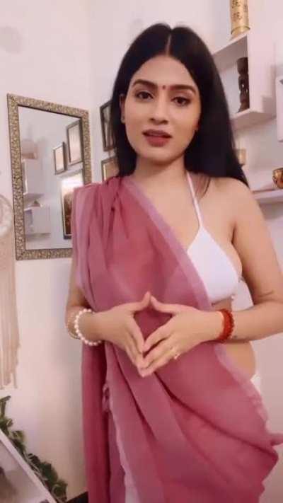 Nidhi Chaudhary where mirrors should be placed 🥵