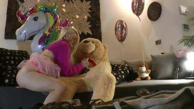 Where porn goes? Teddy and the Girl ruined abandoned handjob she watches the desperate cumming