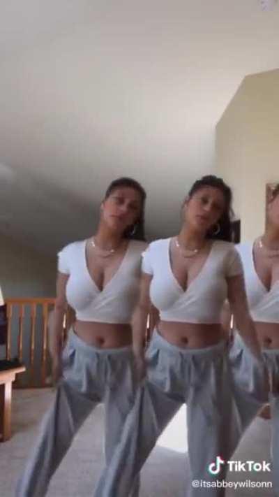 Old TikTok but a good one🥵