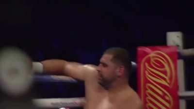Anthony Joshua's crushing right hand
