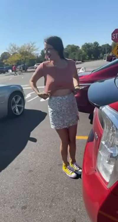 You’d be shocked how many Redditors have messaged that they’ve seen me do my public stuff in person ;) I’m a traveling slut