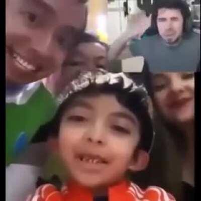 أنا أناني وأنا قافية مع فتحة الشرج ، مرحبا بكم في فيديو جديد الحمقى