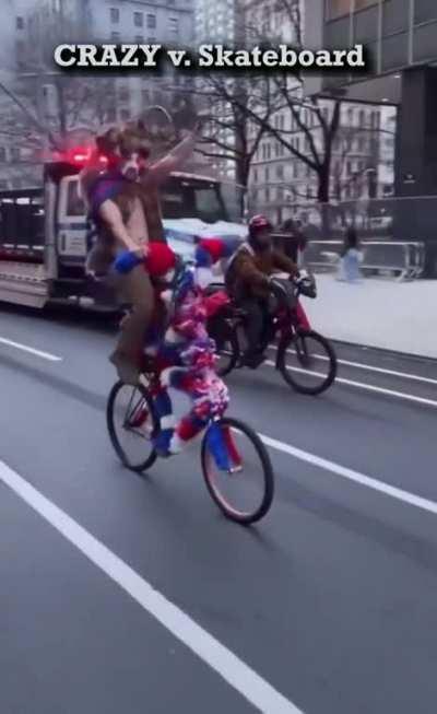 I've watched this about 20 times now, and it's funny every single time. Fuck fascists