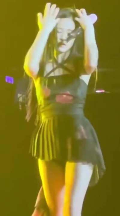 Jisoo's ass 🍑