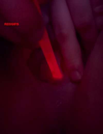 Inserting 4 glow sticks