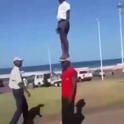 Ononoki and Kagenui be like: