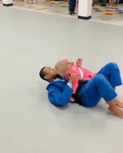 innocenT BLacK MaN GETS beATEN Up BY rAcISt