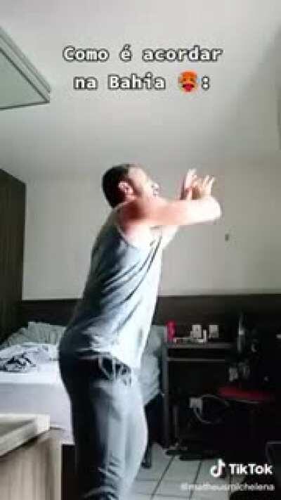 Se não fosse o tik tok teria um pouca mais de graça