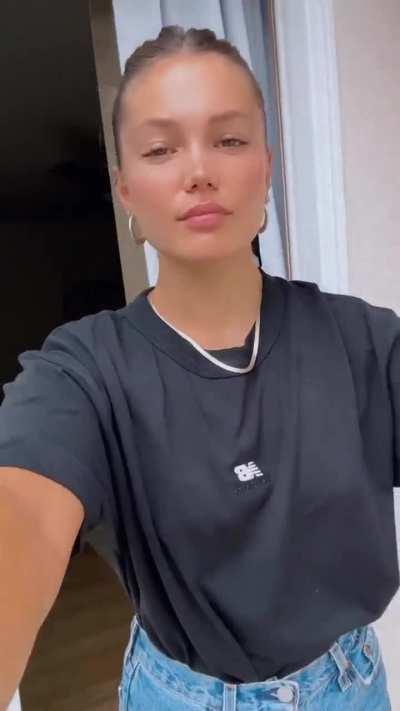 sunny Sunday selfie video | IG September 2023