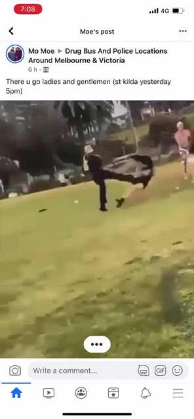 Teep by a cop originally posted in r/melbourne OWEEEE!