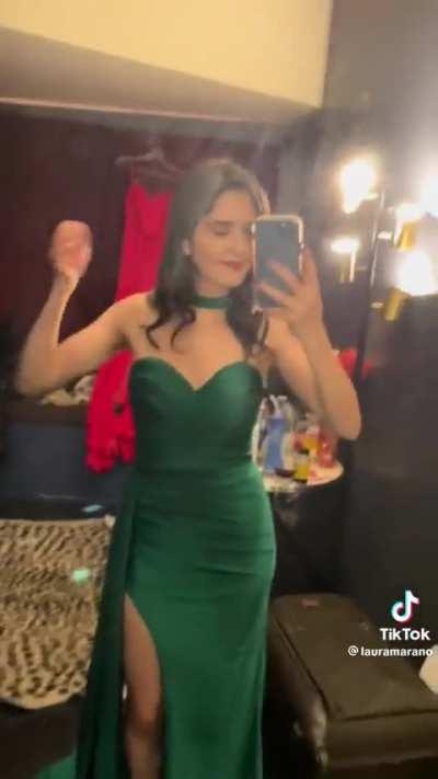 Laura Marano