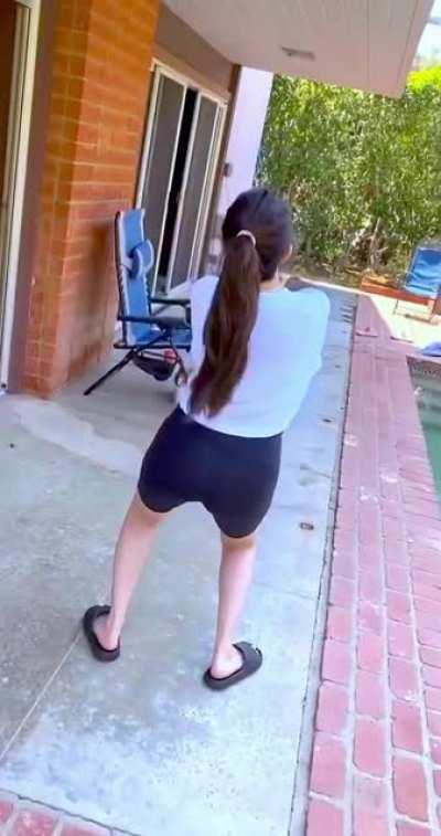 She has a dizzying affect on me..