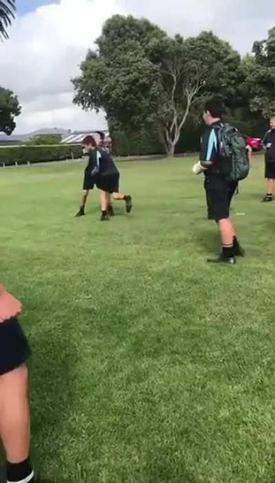 quick 2 second fight