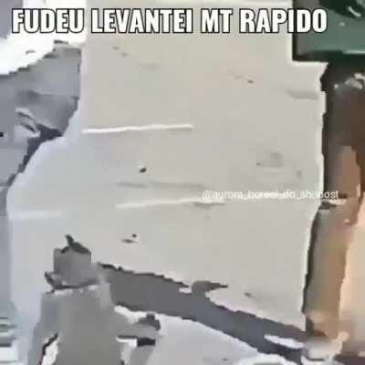 Encontrei o sub do nosso deus supertcholagamers11, só vídeo bom