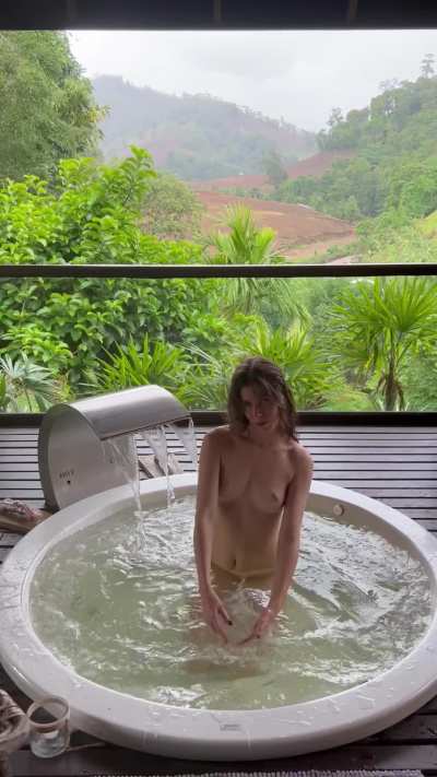 Giving the public hot tub a show 