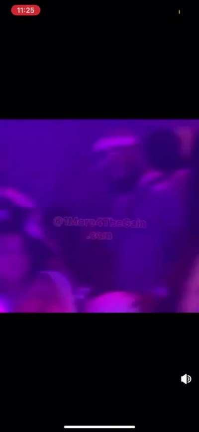 She letting him do whatever😜💦