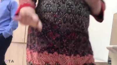 «Ты предатель. Ублюдок.» — учительница в Пермском крае оскорбляет восьмиклассника, опоздавшего на выступление к 23-му февраля