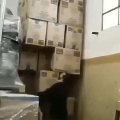 Argentine retail worker starts to play Jenga with products
