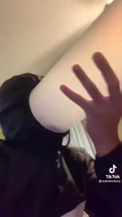 This belong here? Gave me a bit of the olde cringe.