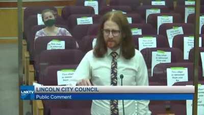 Fuck boneless chicken wings this man is a hero