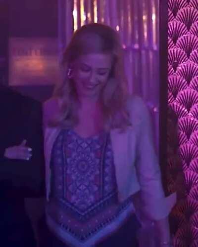 I want to see her in a 50 men bukkake scene so bad