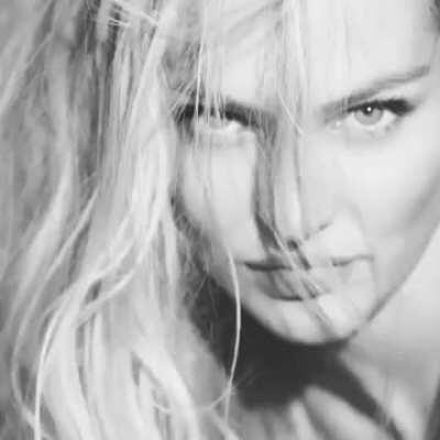 Dreamt of Candice Swanepoel in red lingerie last night. I was enduldging in kissing her feet & legs. Dream lasted for only 5 seconds or so. Didn't even fuck... Cock tease even in my dreams 💔