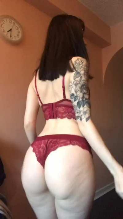 Super old clip of my booty